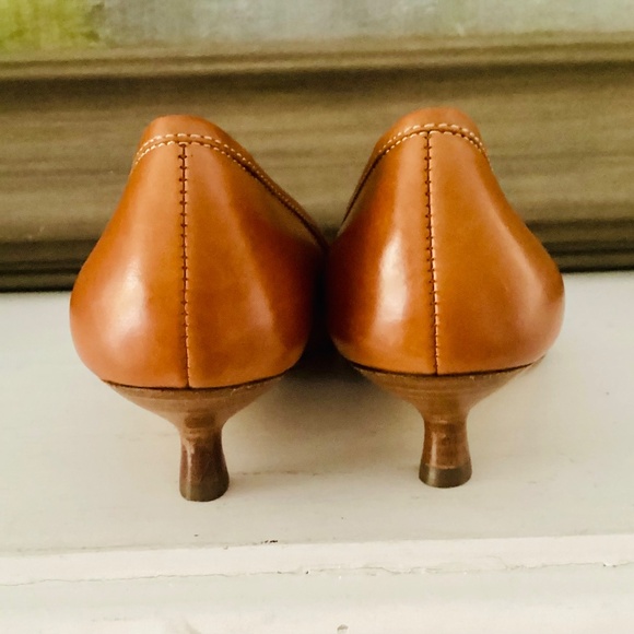 Vintage Joan & David Kitten Heels Circa Point Toe Pumps Brown Leather Size 6.5 - Picture 7 of 15